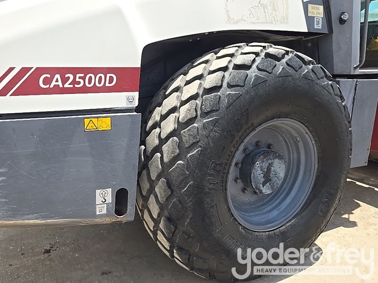 2019-dynapac-ca2500d-image-16