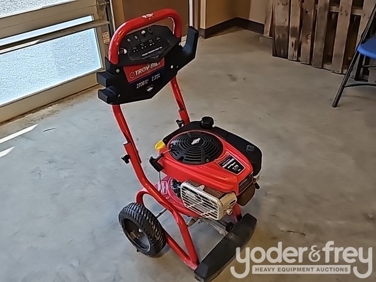 troy-bilt-pressure-washer-6.75-ft-lbs-torque-90cc,-200-max-psi,-engine-briggs&stratton-image-7