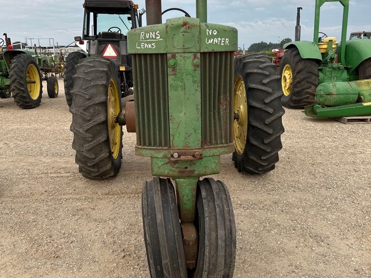 john-deere-720-image-2