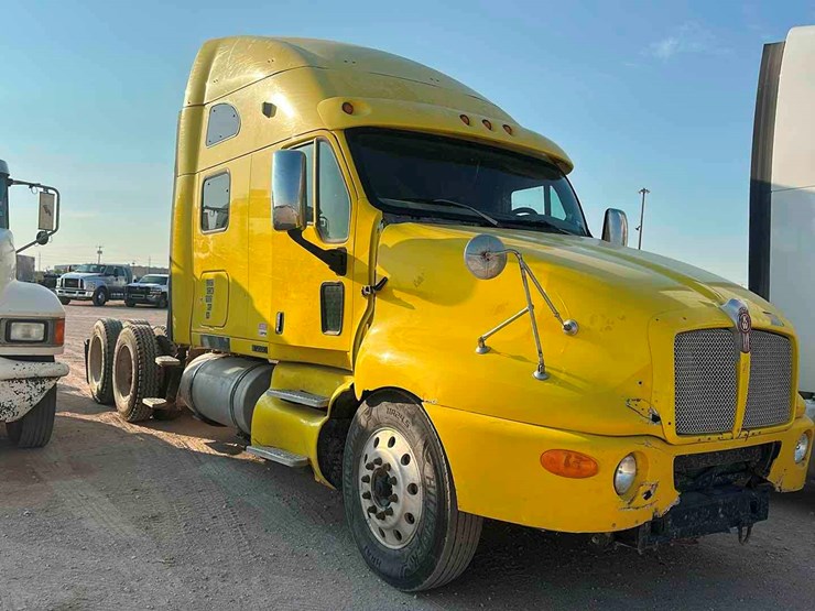 2003-kenworth-t2000-image-2
