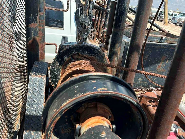 2013-caterpillar-c7-image-8