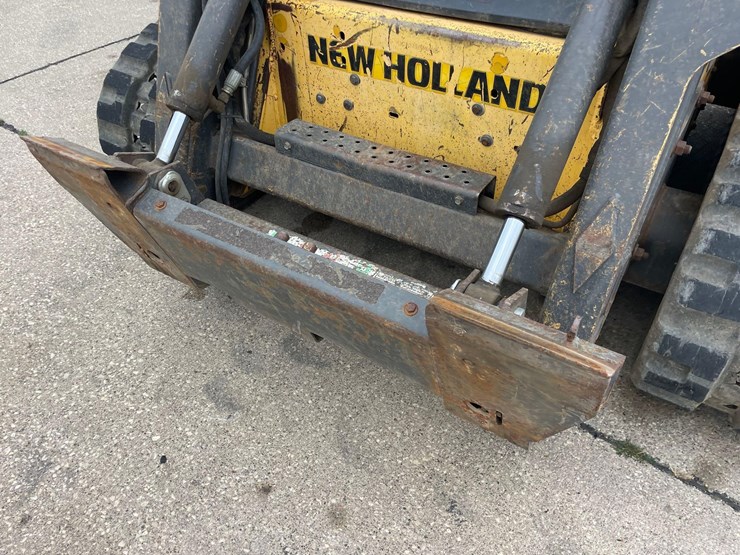 new-holland-c175-image-16