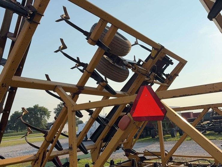 landoll-tilloll-876,-35ft,-3-bar-harrow-with-beater,-walking-tandem,-updated-reel-savers-image-20