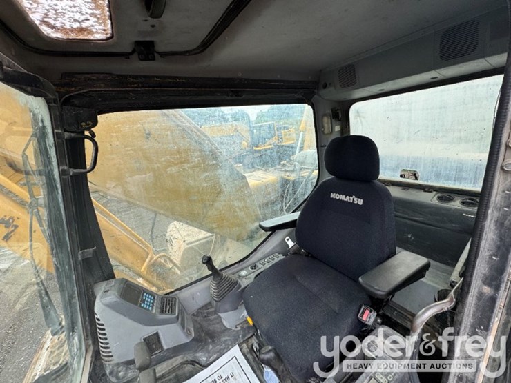 2006-komatsu-pc200-lc-7-image-18