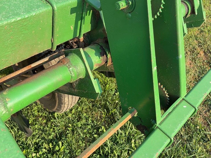 john-deere-7000-image-9