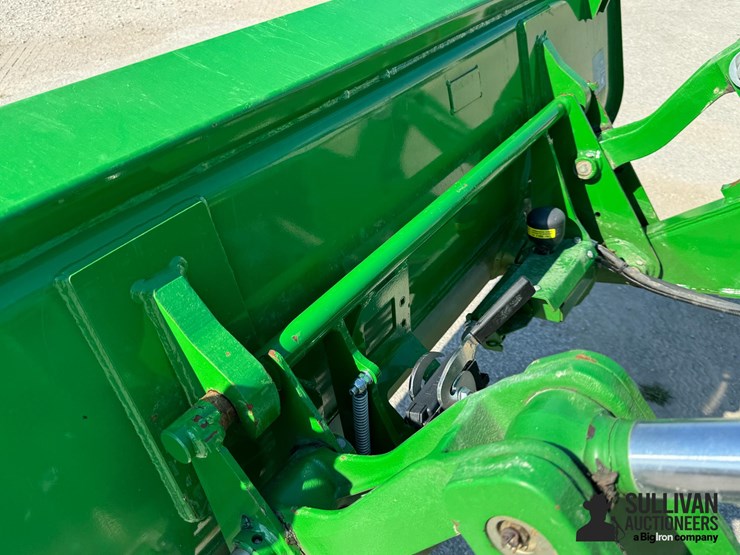 2023-john-deere-6r-140-image-14