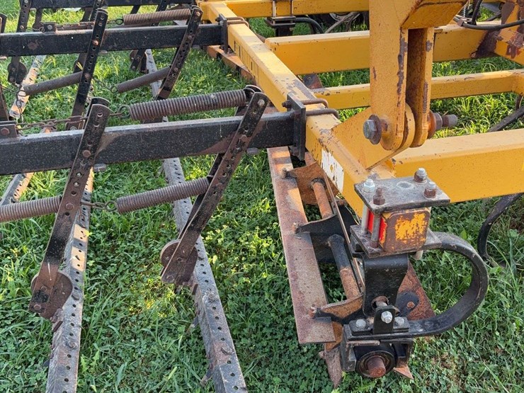 landoll-tilloll-876,-35ft,-3-bar-harrow-with-beater,-walking-tandem,-updated-reel-savers-image-14