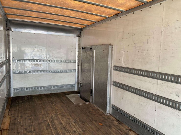2015-international-durastar-4300-image-17