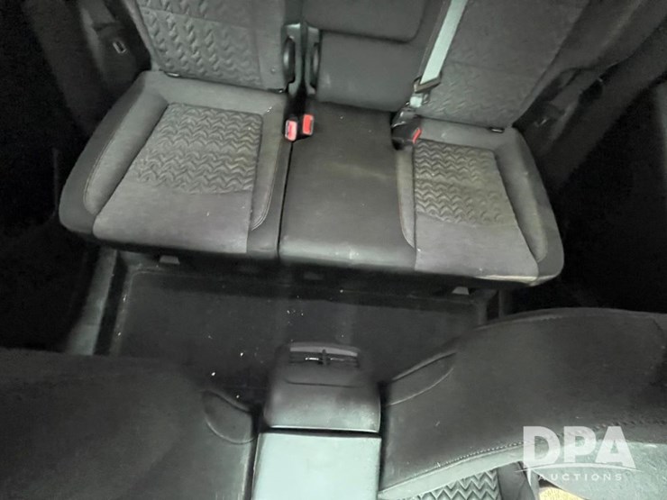 2024-chevrolet-equinox-lt-image-46