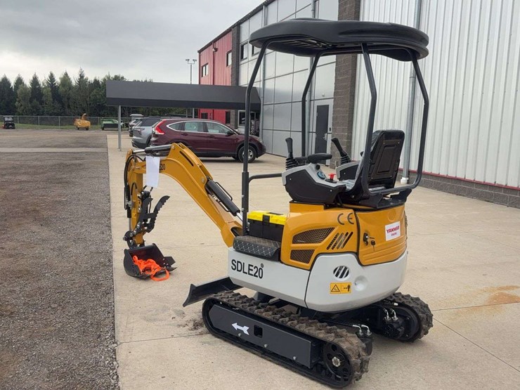 sdlanch-sdle20-mini-excavator-image-4