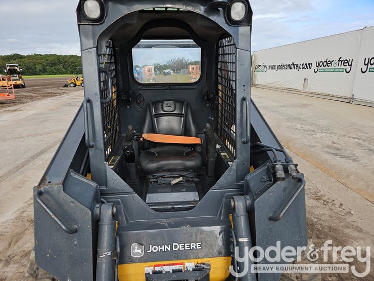 2016-deere-314g-image-18