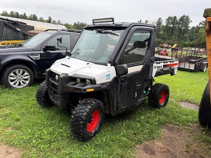bobcat-diesel-utv-4x4-image-1