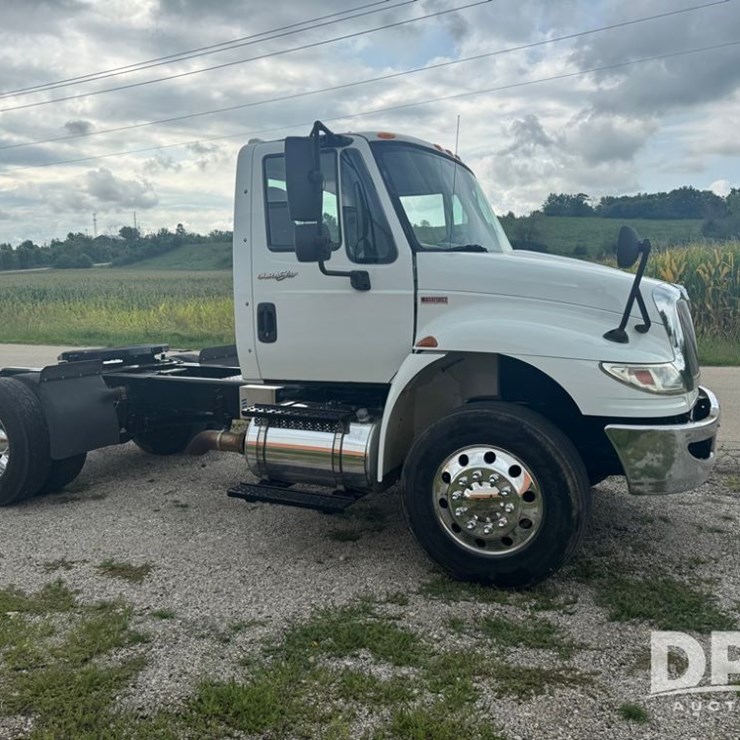 2013 INTERNATIONAL DURASTAR 4400
