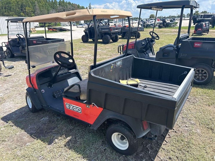 ez-go-mpt-1000-electric-utility-cart-image-4
