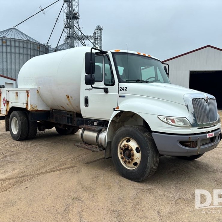 2013 INTERNATIONAL DURASTAR 4400