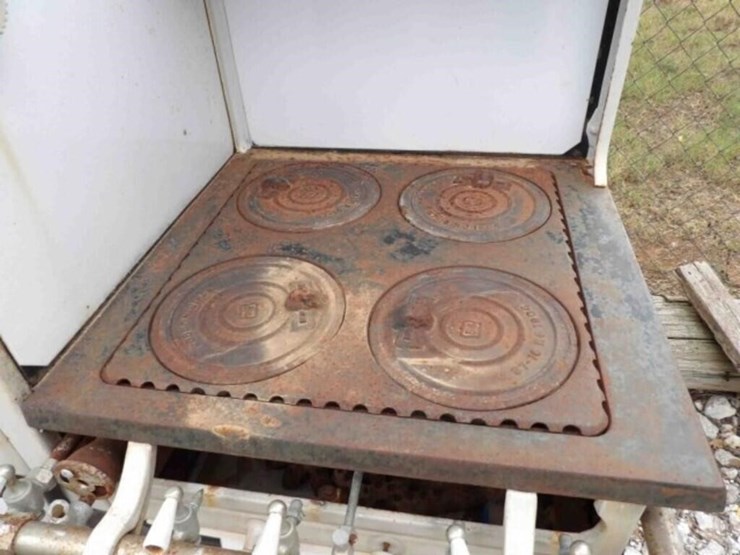 detroit-jewel-antique-stove-image-3