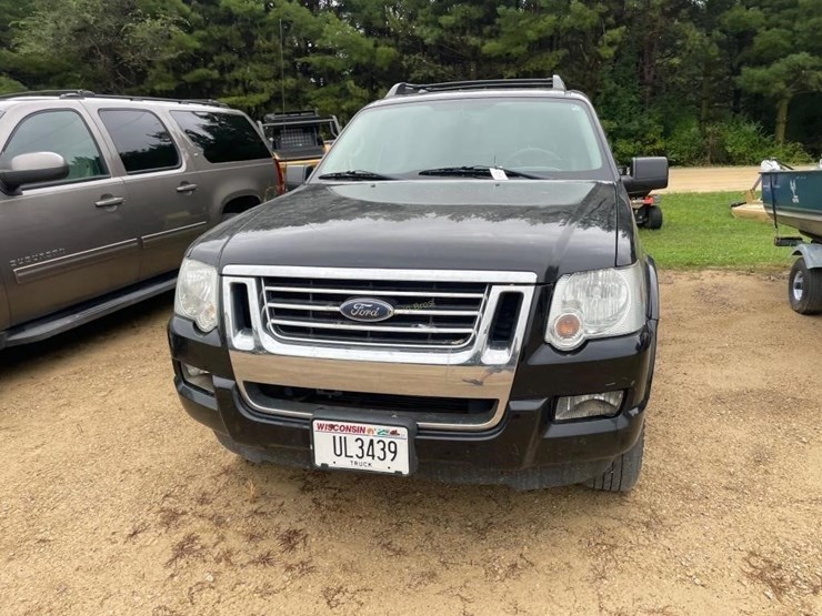 2007-ford-explorer-image-2