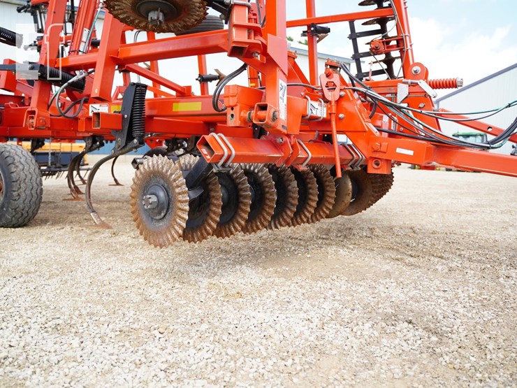 2015-kuhn-krause-6205-31-image-14