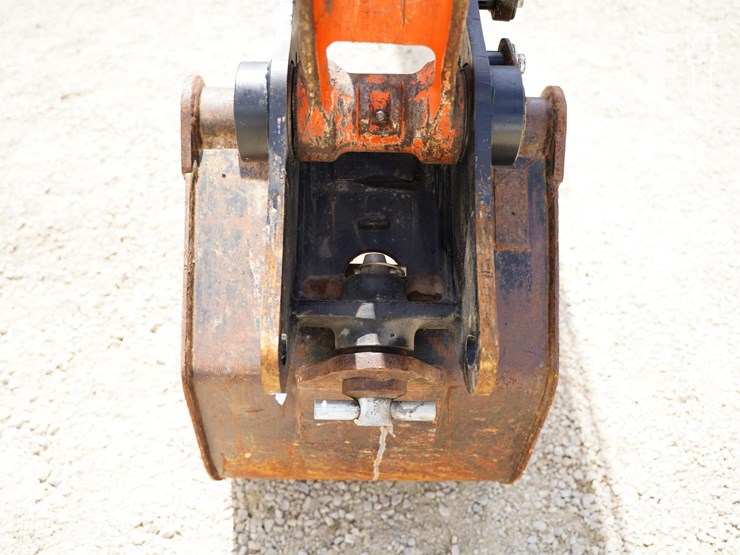 2017-kubota-kx080-4-image-19