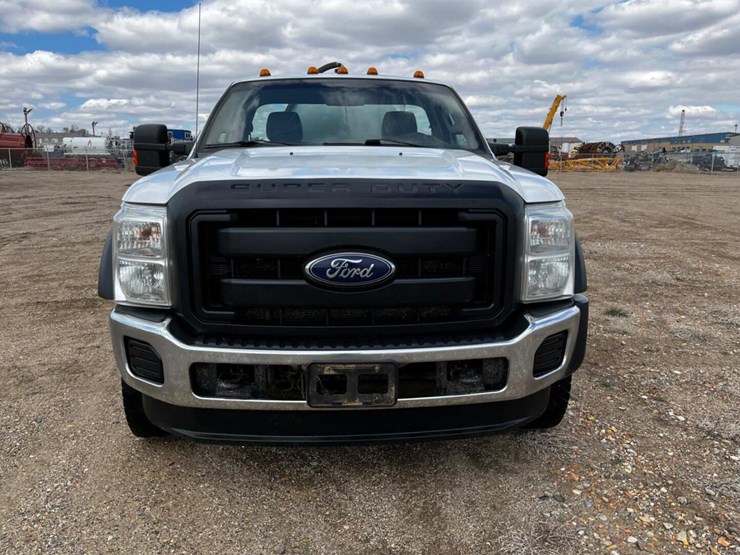 2015-ford-f550-image-3
