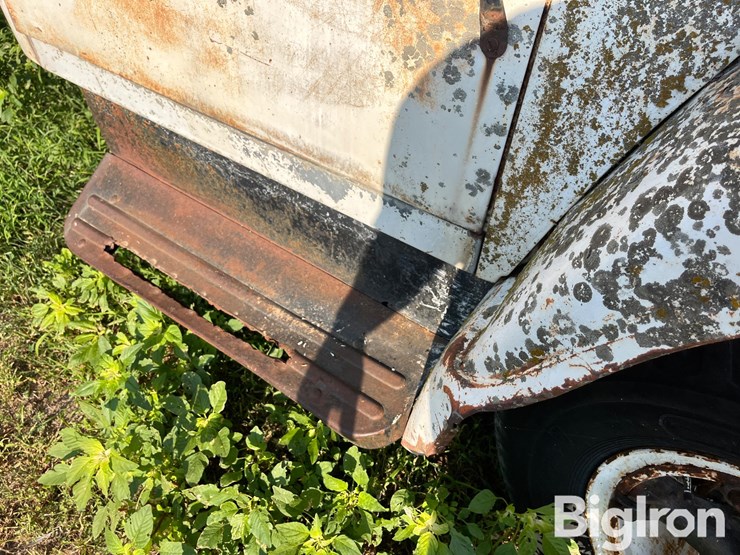 1965-international-1600-s/a-grain-truck-image-13