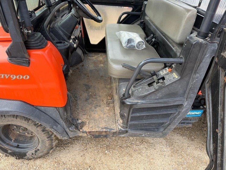 kubota-rtv900-image-5