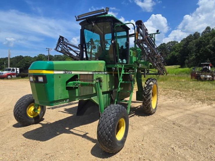 2005-john-deere-6700-image-3