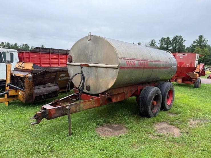 vandale-stainless-manure-tanker-image-1