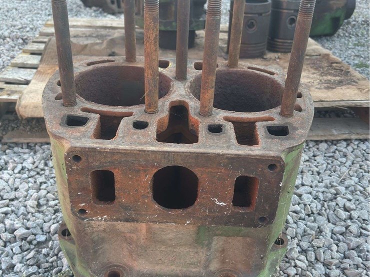 john-deere-model-g-block-image-13