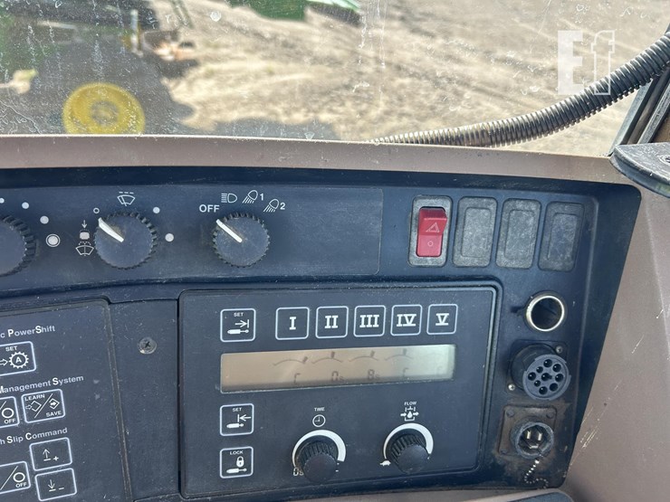 john-deere-8220t-image-44