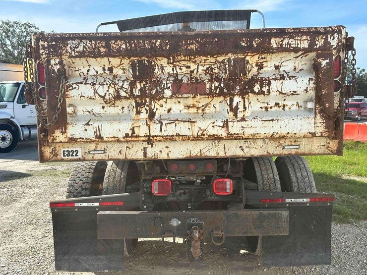 2005-ford-f750-image-33