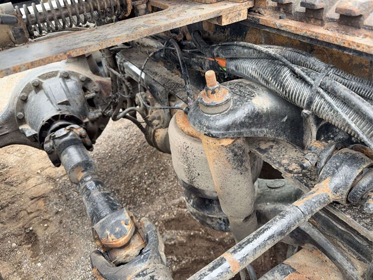 2008-peterbilt-388-image-24