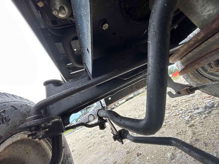 craftsman-ii-42in-riding-mower-image-13