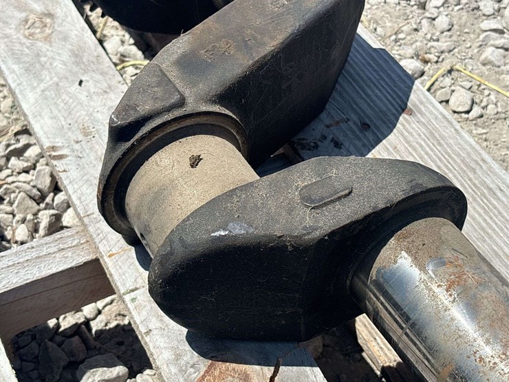 john-deere-model-g-crankshaft-image-4
