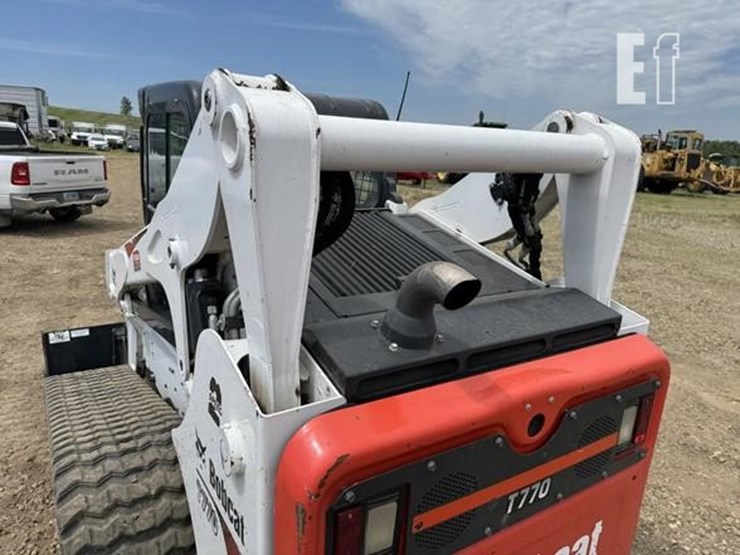 2019-bobcat-t770-image-75