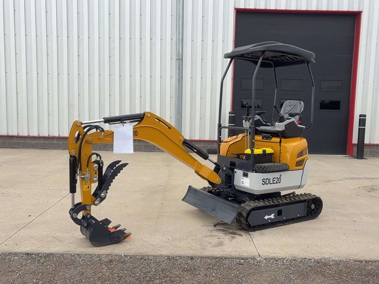 sdlanch-sdle20-mini-excavator-image-1