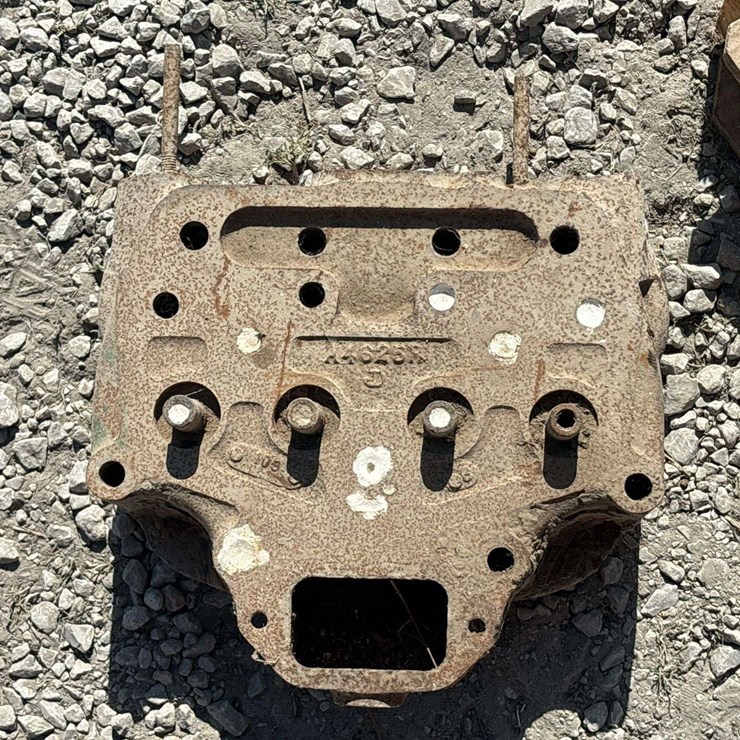 John Deere Model A Head