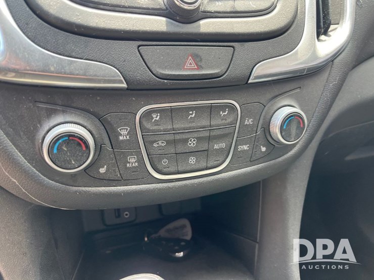 2018-chevrolet-equinox-lt-image-50