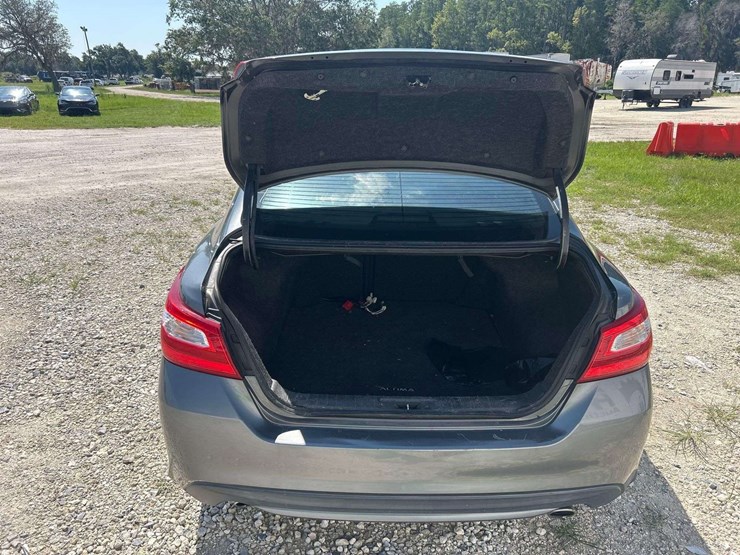 2016-nissan-altima-2.5-sedan-image-20