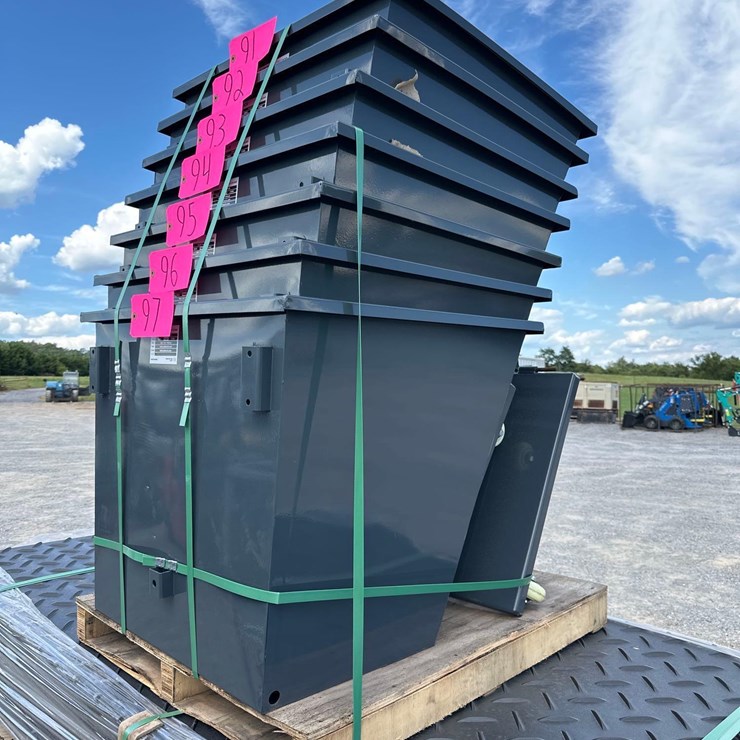 UNUSED Wheeled Dump Hopper