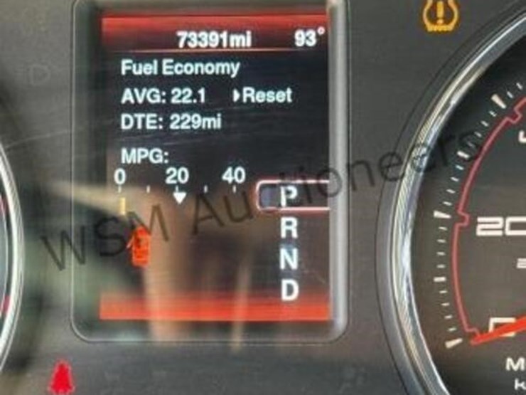 2013-dodge-charger-se-sdn-image-15