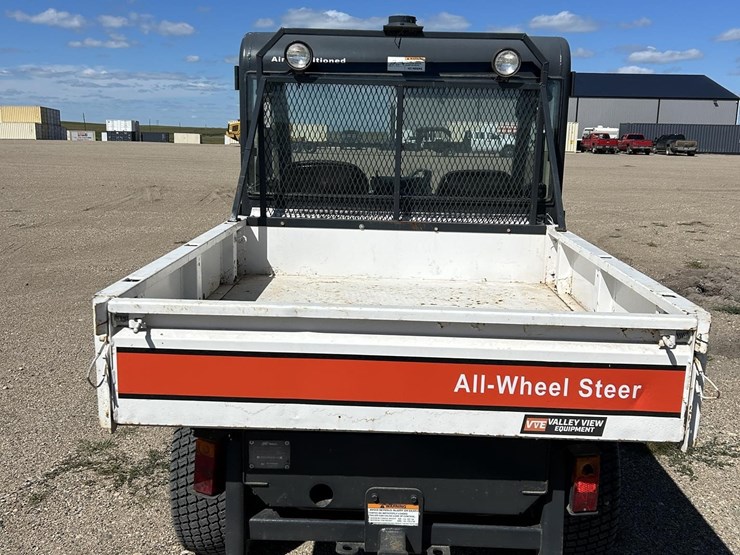 2006-bobcat-toolcat-5600-image-4