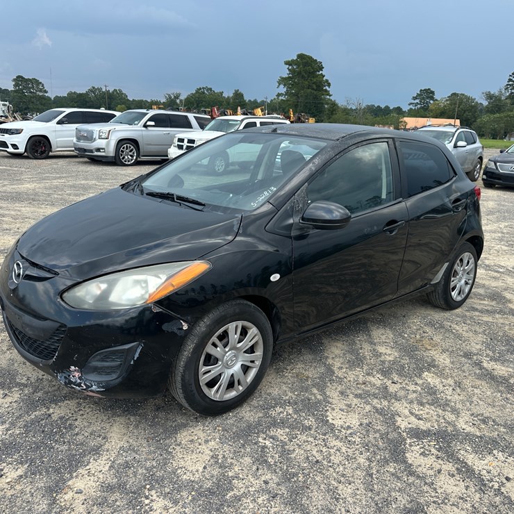 #22813 • 2012 MAZDA 2