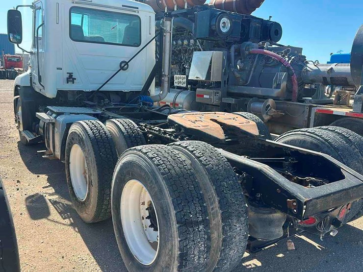 2012-mack-cxu-pinnacle-(inoperable)-image-4