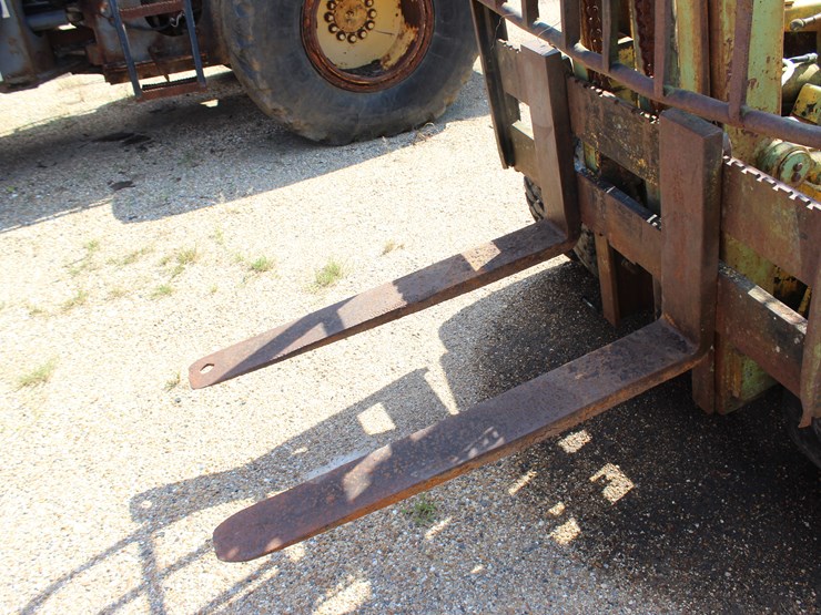 #22823-•-clark-5000,-rough-terrain-forklift-|-parts-or-repair-image-8