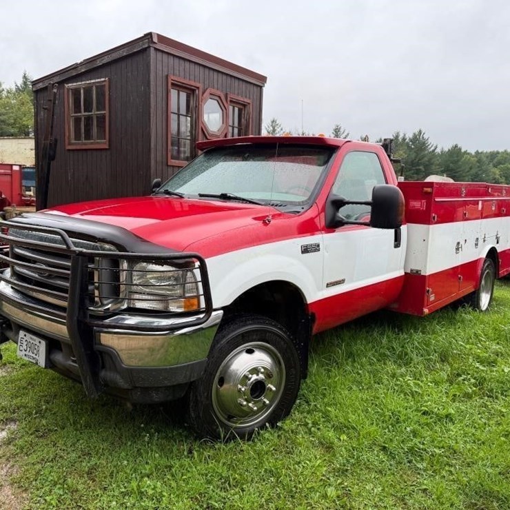 2003 FORD F550