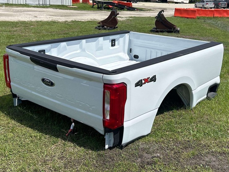 ford-super-duty-pickup-truck-bed-image-3