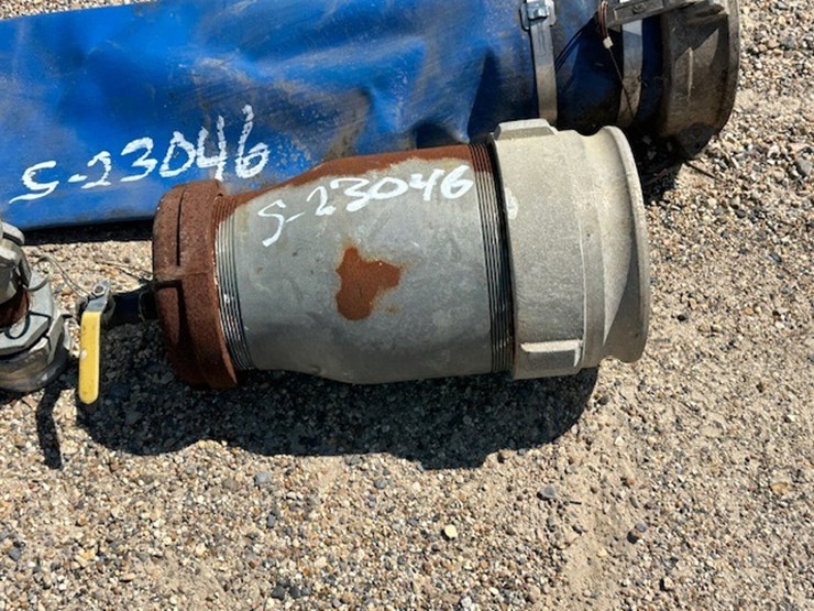 #23046-•-approx-195-feet-of-8-inch-discharge-water-hose-with-fittings-image-10