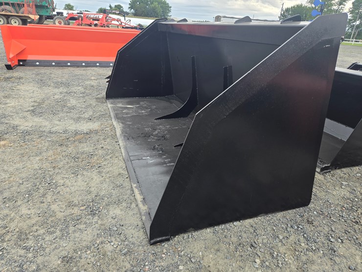 #435-•-skid-steer-bucket-image-2