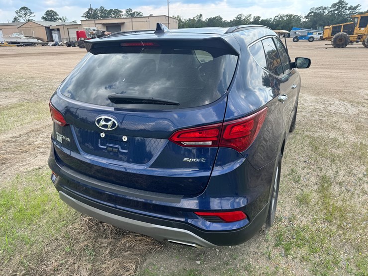 2018-hyundai-santa-fe-image-4